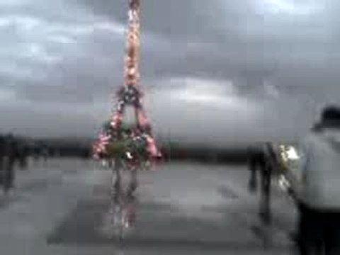 PARiiS .. PARiiS .. ON T'en.. AiiMEUH ..!!