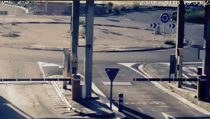 Atropella a un ciclista y se da a la fuga