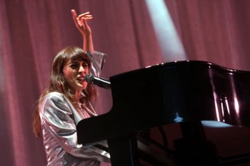 Eurockéennes Juliette Armanet fait avec le public "l'amour en solitaire"