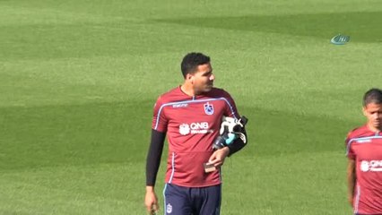 Esteban, Slovenya Kampına Katıldı