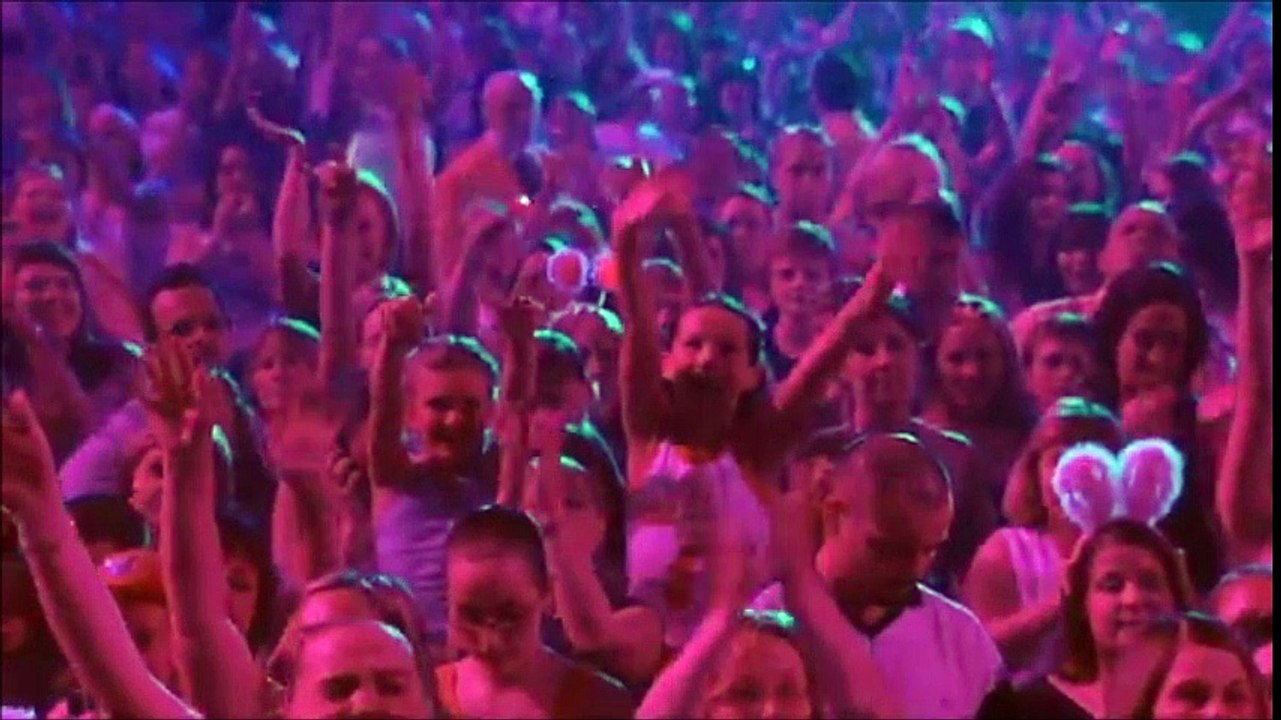 Shane Twist and shout Live From M.E.N. Arena