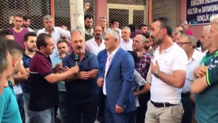 Belediye başkan yardımcısı 'mührü sökün' dedi, vatandaş söktü
