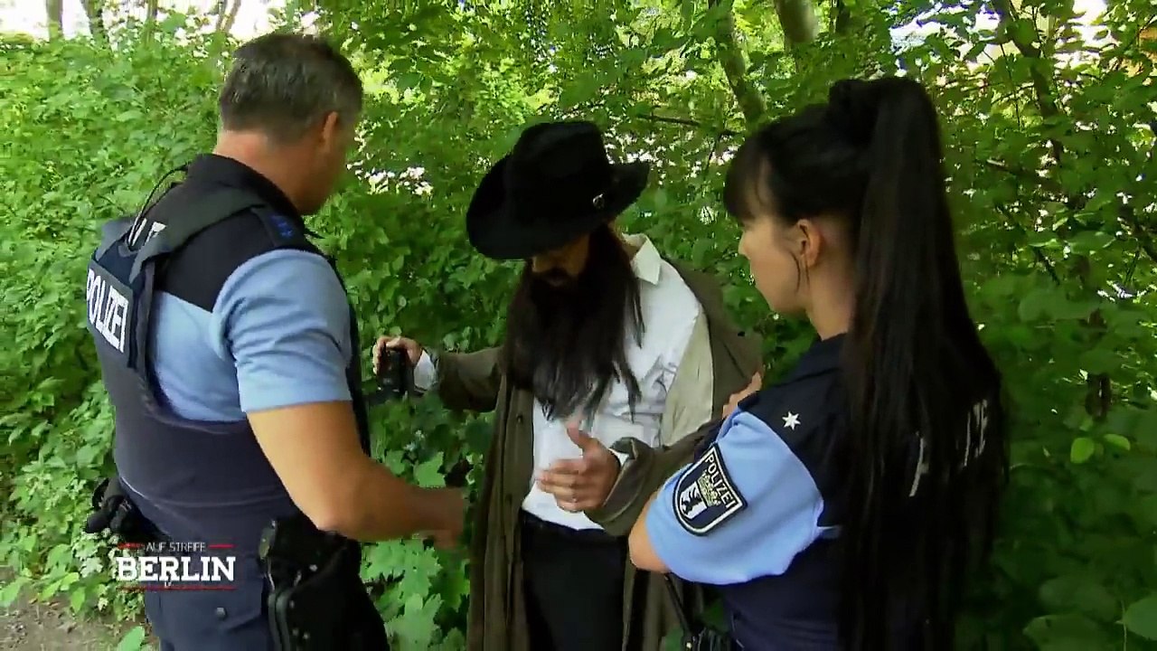 'Du darfst nicht die Polizei anrufen!' - Schlimme Nachricht vom Verlobten! | Auf Streife | SAT.1 TV