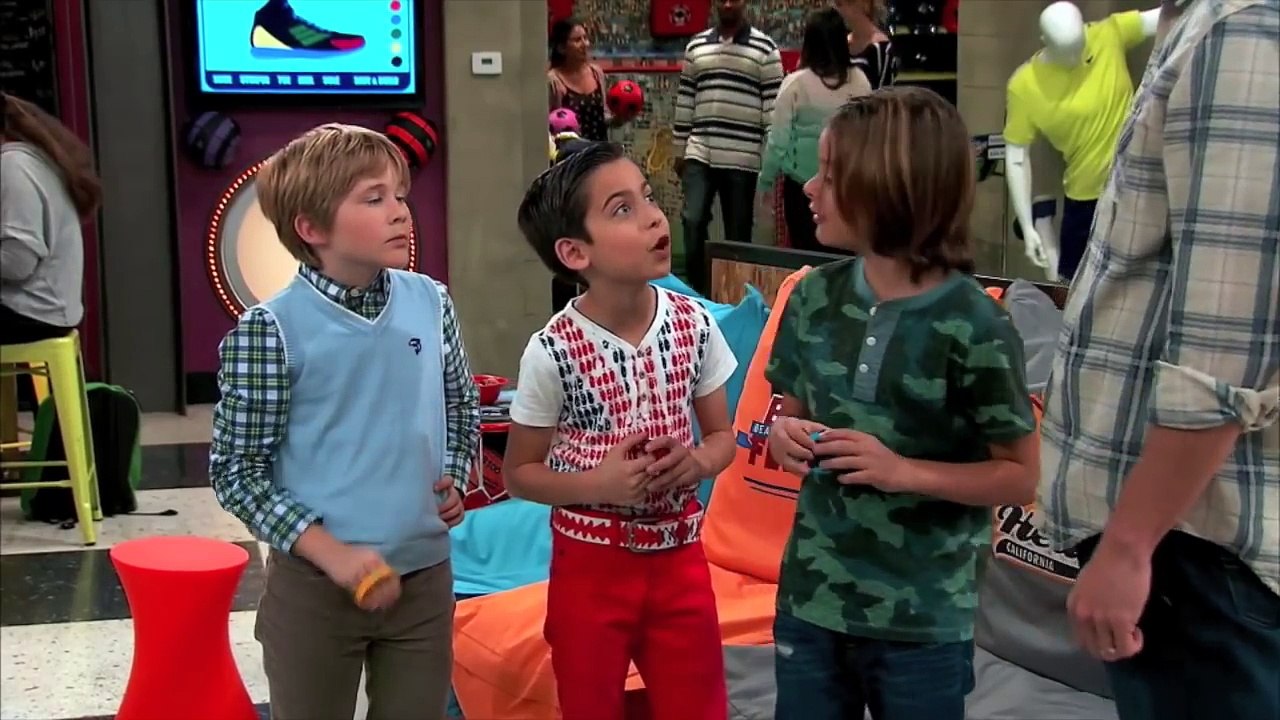 Nicky, Ricky, Dicky & Dawn    Take the Money and Run  Clip #1   Nick