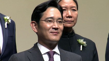 이재용 삼성 총수 첫 공개행보...문 대통령 회동 주목 / YTN