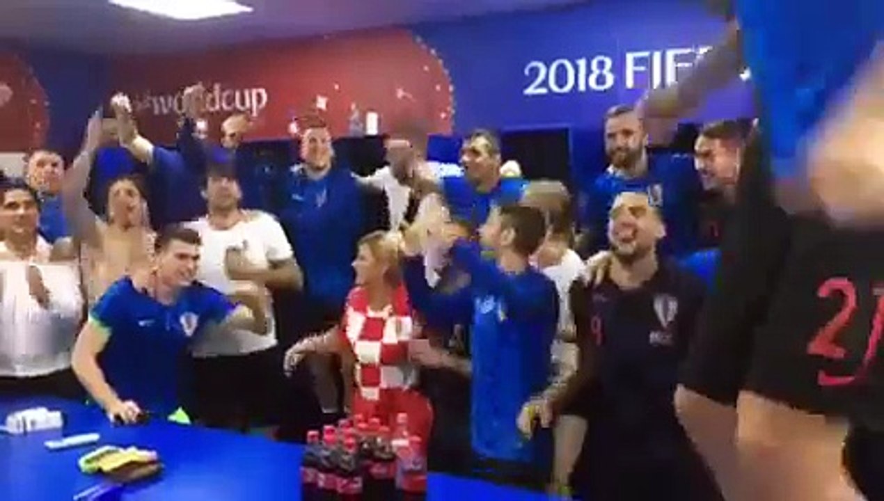 رد فعل رئيسة كرواتيا مفاجئ  بعد تأهل بلادها للم...