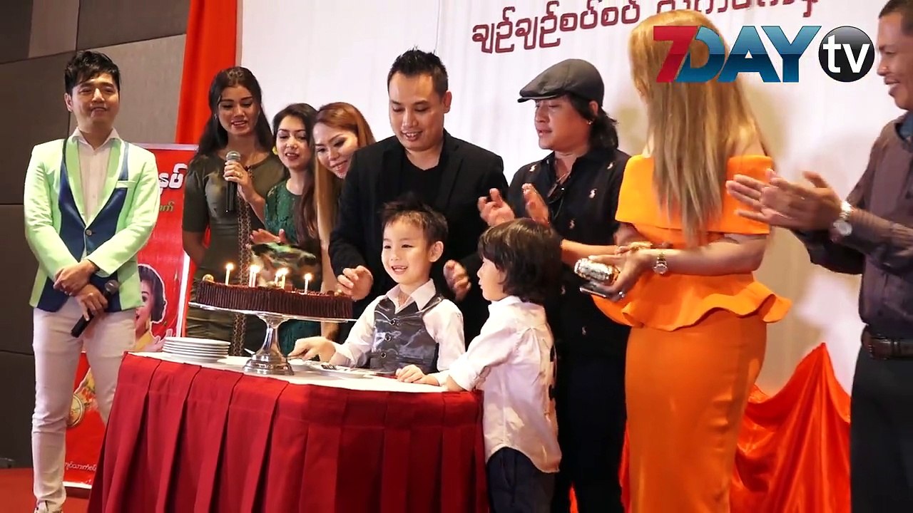 ငါးဆယ္တန္ ေရာသမႏွပ္လက္ဖက္ထုတ္ေရာင္းလုိက္တဲ့ သားစိုးဇူလိုင္ - ၄၊၂၀၁၈ေရာသမေမႊတတ္တဲ့ အဆိုေတာ္သားစိုးက အခုဆိုရင္ေတာ့  ေရာသမႏွပ္ လက္ဖက္ေရာင္းေနပါၿပီ ။သားစိုးကိ