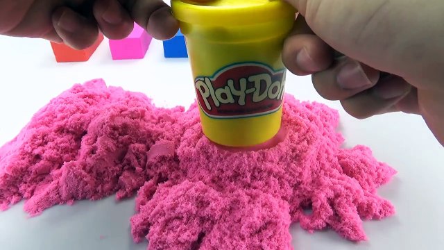 Learn Colors With kinetic Sand Swimming Pool Peppa Pig Surprise Toys - Learning Colours For Kids