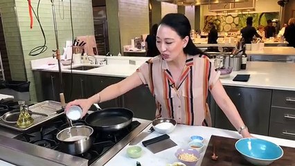 Sweet pancakes filled with a gooey salted caramel LIVE!