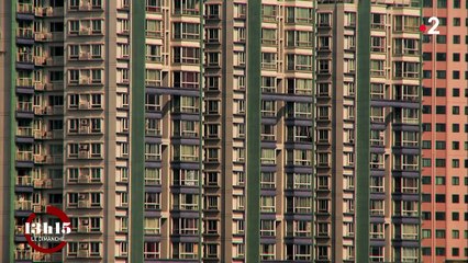 "L'ivoire est presque devenu un nouveau produit d'investissement" qui participe à la disparition des éléphants...