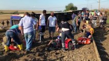 Tekirdağ'da yolcu treni devrildi: Yaralılar var