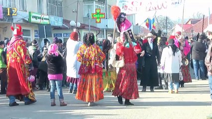 UNUSUAL New Year’s Celebrations Around The World