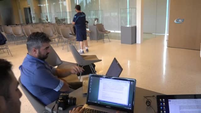 Ağaoğlu: Burak Yılmaz'ı Alacak Parayı Darphane Henüz Basmadı