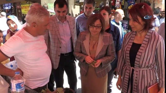 Fatma Şahin, Esnafı Ziyaret Etti