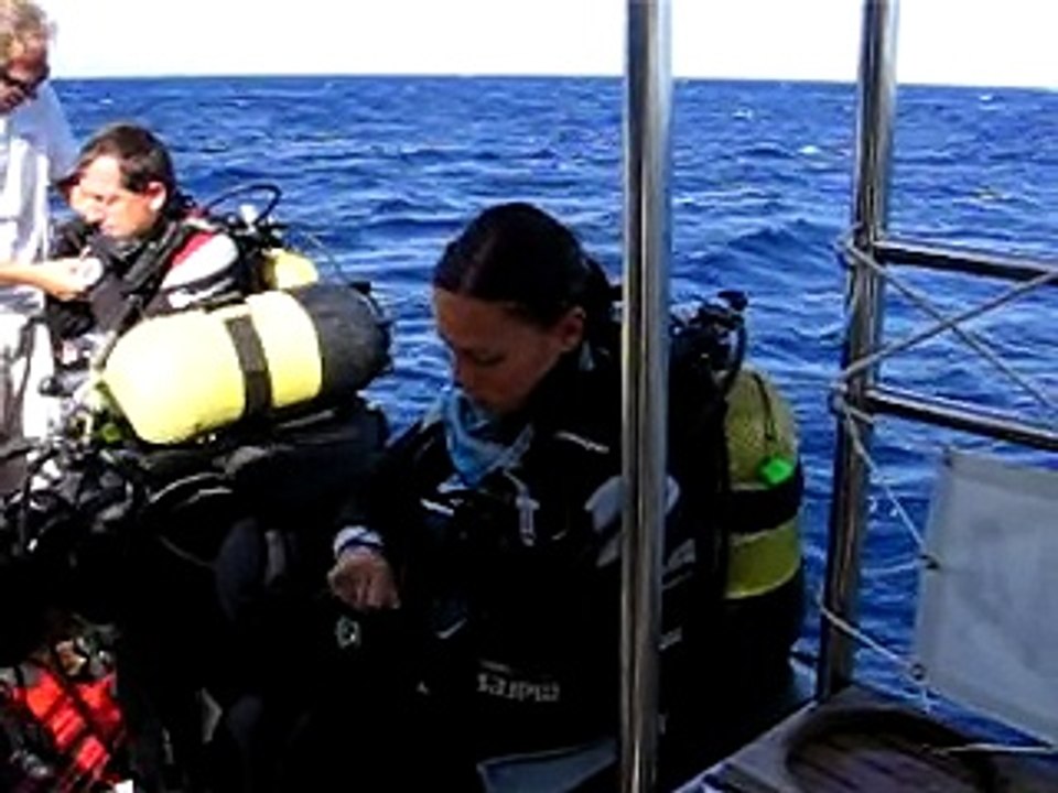 Gabi and Yves scuba diving