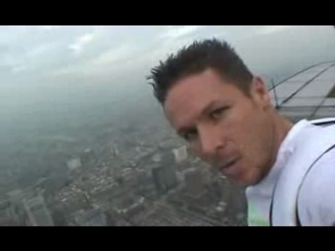 Extreme Felix Baumgartner jumping off Taipei 101
