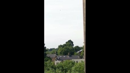 North London Silver Shiney UFO Hover in Clear sky July 2018