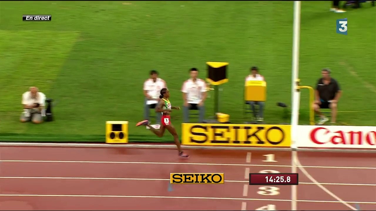 Ethiopia's Almaz Ayana wins 5000m Women's Final CR | IAAF World Athletics Championships BEIJING 2015