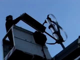 Un lampadaire éolien installé à Issy-les-Moulineaux