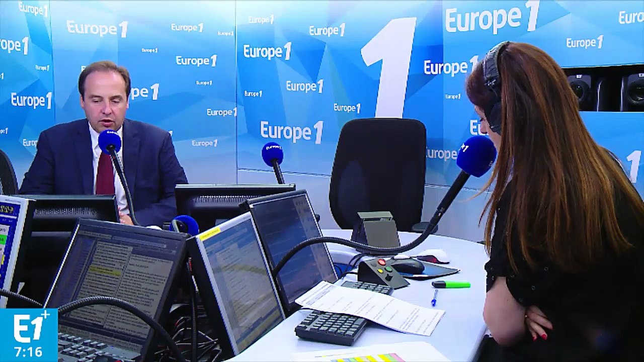 Macron à Versailles : "On ne peut pas être parlementaire et boycotter le débat", estime Lagarde