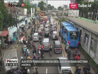 Ditutup 2 Jalur Untuk Pembangunan Jembatan KA, Jalan Matraman Macet Parah - iNews Siang 20/03