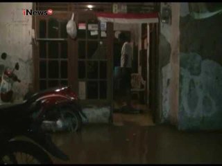 Banjir di Bekasi, Warga menolak di evakuasi - iNews Pagi 18/02