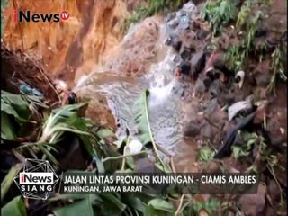 Warga kuningan membuat jembatan darurat karena jalan ambles - iNews Siang 20/02