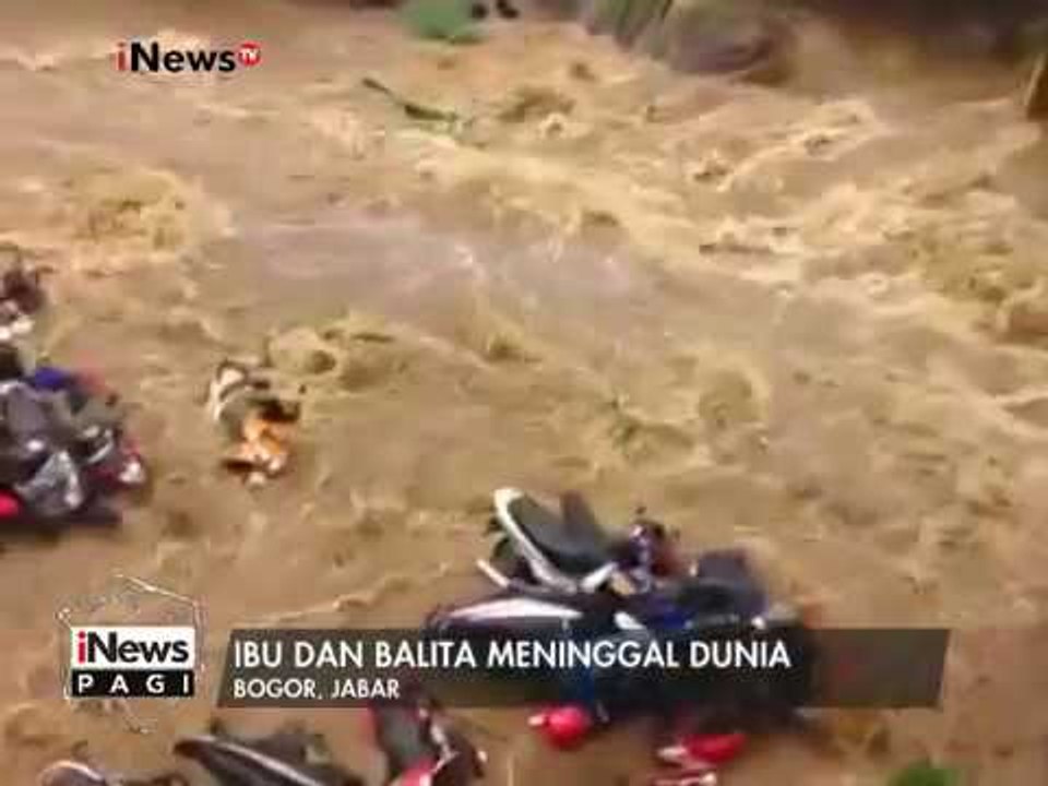 Inilah video amatir banjir bandang di Bogor yang menewaskan ibu & anak - iNews Pagi 28/02