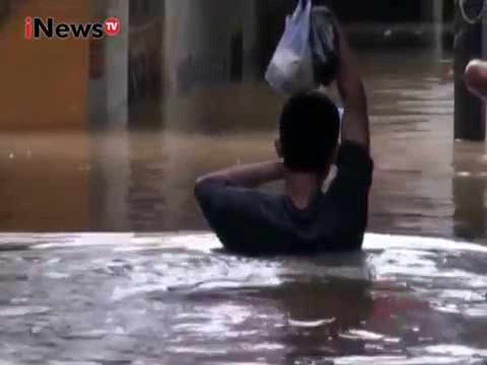 Banjir Kembali Rendam Permukiman Kampung Arus, Cawang - iNews Siang 08/03