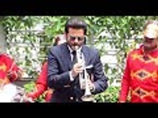 Anil Kapoor's GRAND ENTRY At 'Fanney Khan' Trailer Launch | Bollywood Buzz