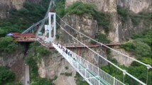 5d Teknolojili Cam Asma Köprü Açıldı