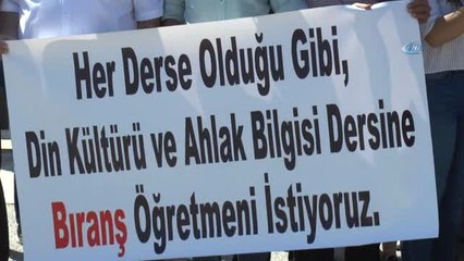 KKTC'de Din Kültürü Dersi Eylemi