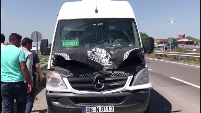 Minibüsün çarptığı yaya öldü - KARS