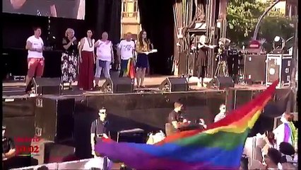 La última memez de Carmena: habla de “elles” y “querides” para referirse al ‘tercer género’