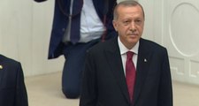 Yemin Sırasında Meclis'te Alkış Tufanı Koptu, Erdoğan'ın Gözleri Doldu