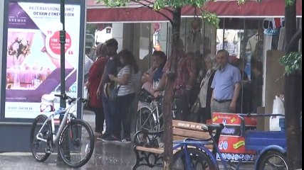 Eskişehir'te Sağanak Yağmur Hayatı Olumsuz Etkiledi