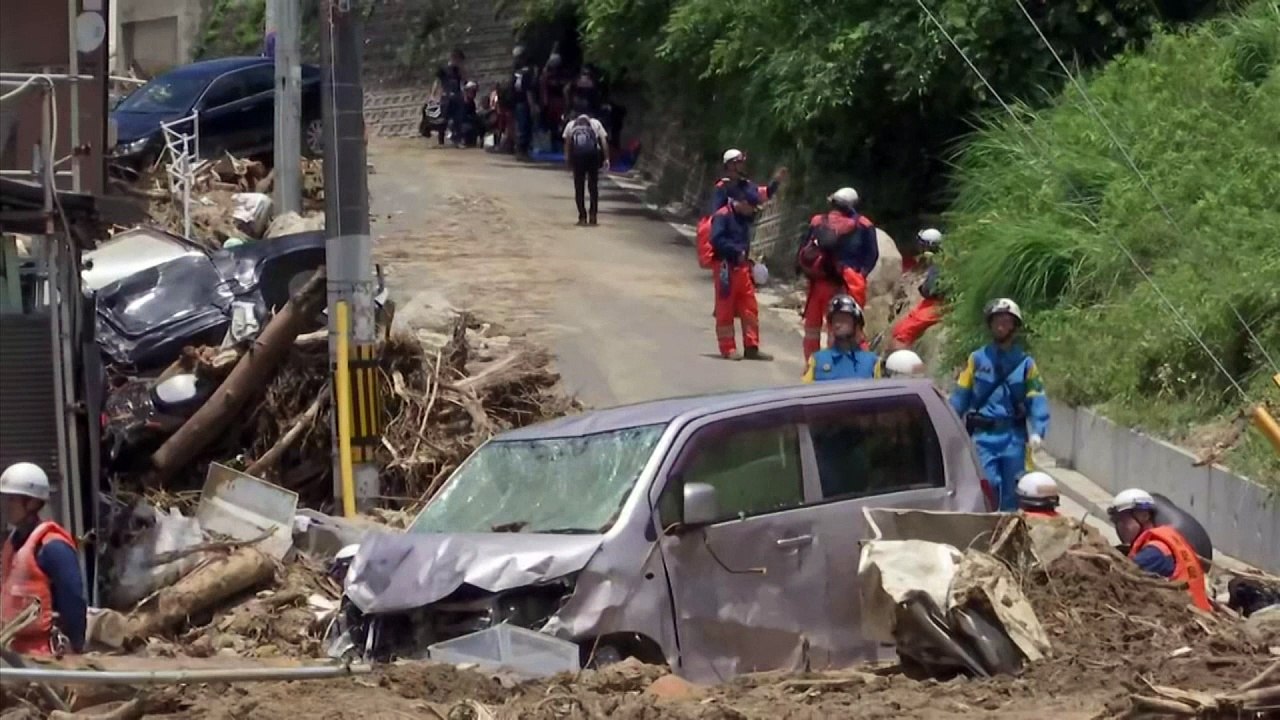 Floods and mudslides hit western Japan