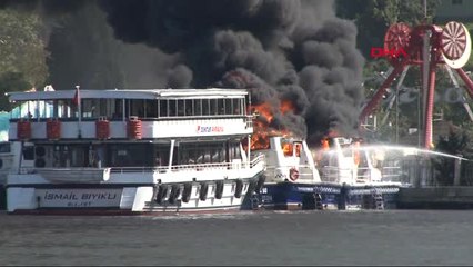 Haliç'te Tekne Yangını 2