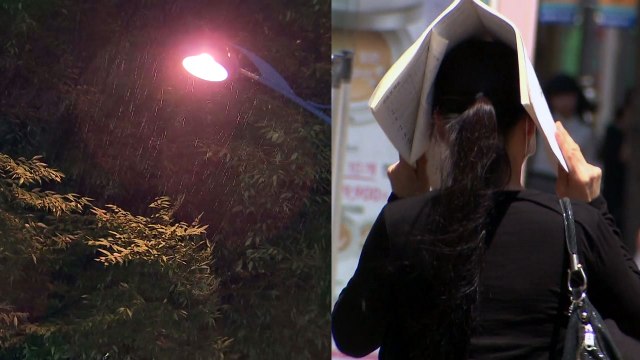 [날씨] 중부, 장마 호우...남부, 무더위에 열대야 시작 / YTN