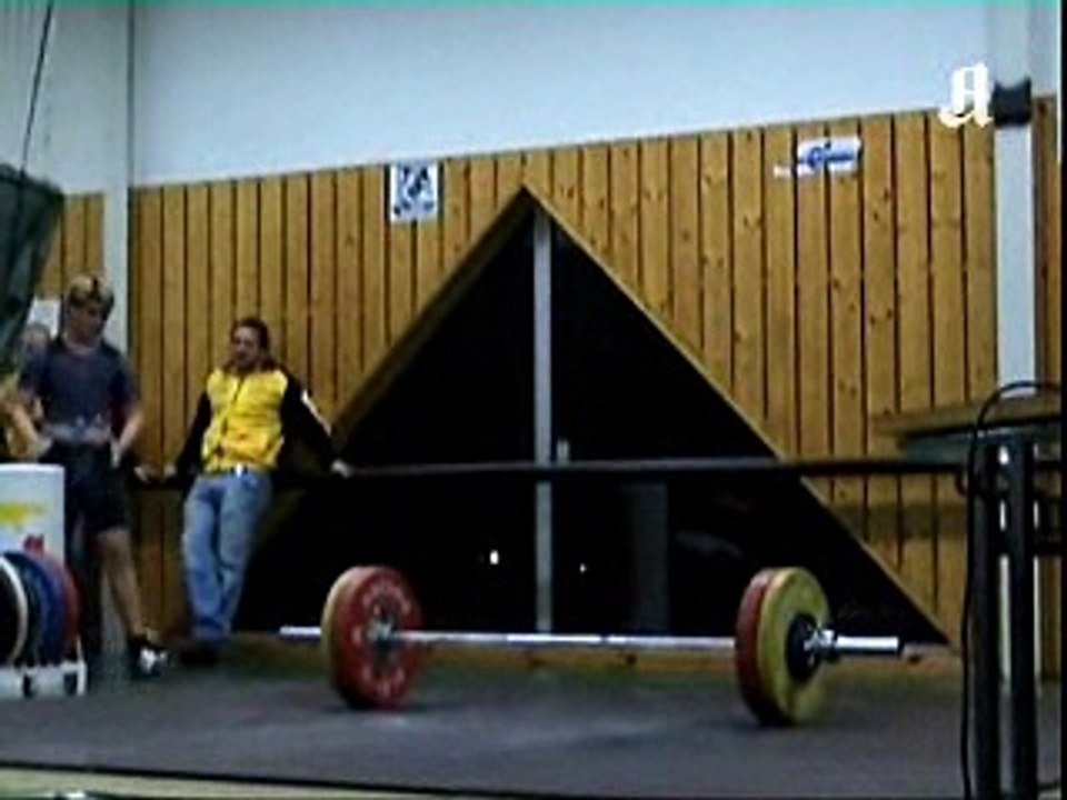 Boy Fainths While Lifting
