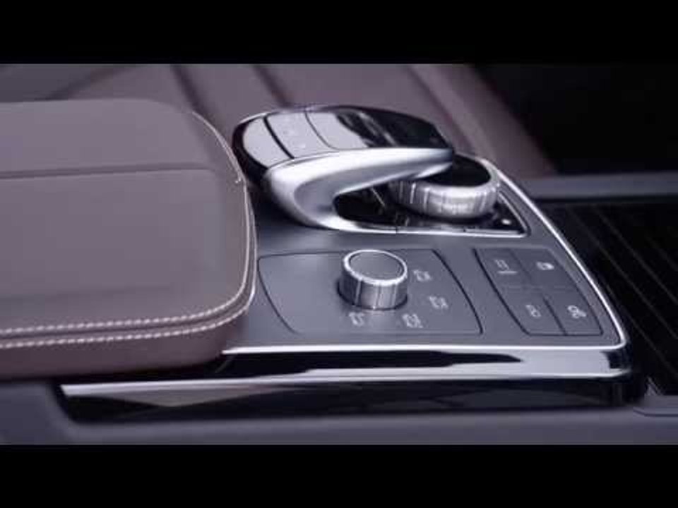 The new Mercedes-Benz AMG GLS 63 - Interior Des...