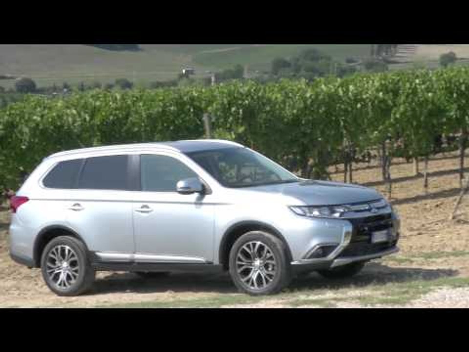 The new Mitsubishi Outlander and new Mitsubishi L200 | AutoMotoTV
