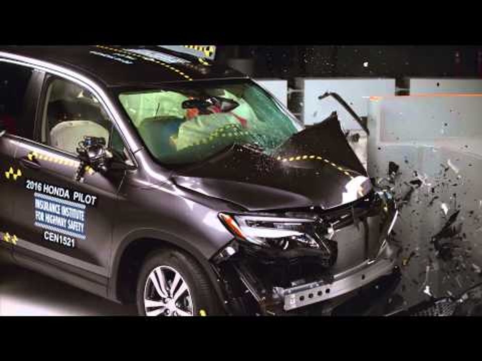 2016 Honda Pilot Crash Test | AutoMotoTV