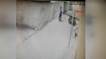 Sakarya Tavukçu Dükkanında Dehşet Anları Kamerada