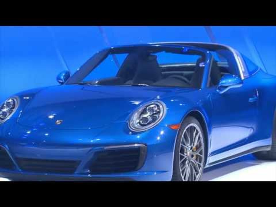 World Premiere Porsche Cayman GT4 Clubsport at the Los Angeles Autoshow 2015 | AutoMotoTV