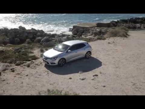 2015 New Renault MEGANE BERLINE in Portugal Exterior Design | AutoMotoTV