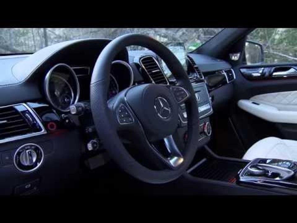 Mercedes-Benz GLS 400 4MATIC Interior Design | AutoMotoTV