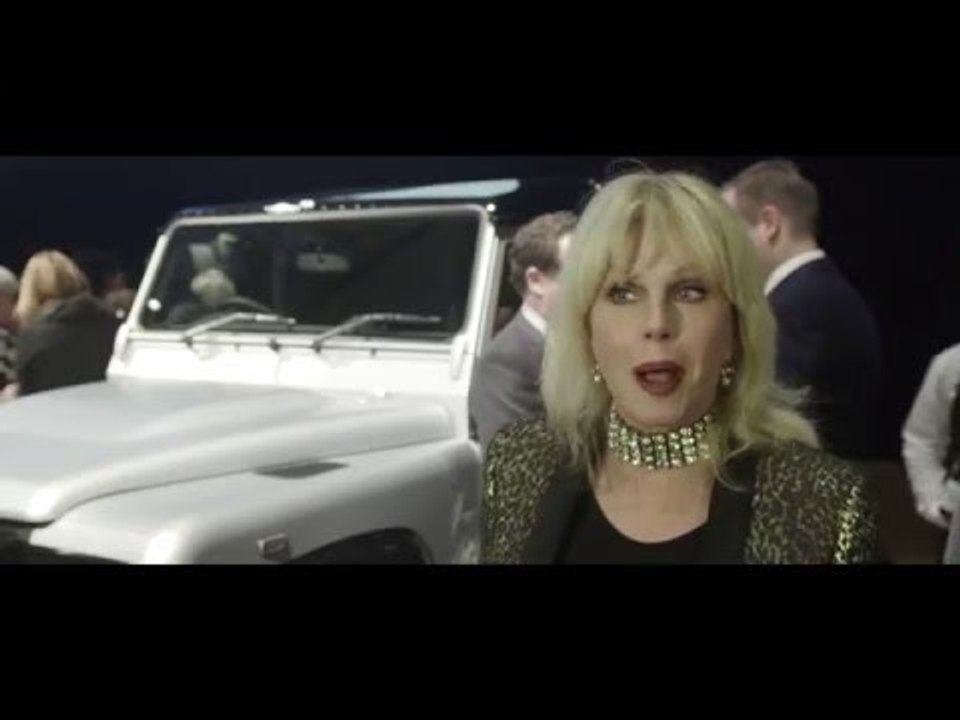 Land Rover ‘Defender 2,000,000’ Sells for Record £400,000 at Bonhams Charity Auction | AutoMotoTV