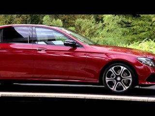 Mercedes-Benz E 220 d Exterior Design | AutoMotoTV
