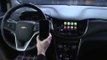 2017 Chevrolet Trax Interior Design, Apple CarPlay and Android Demo’s | AutoMotoTV